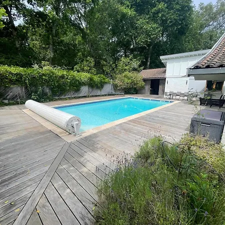Exceptional Villa, Private Pool, Near Bordeaux Villa Cestas