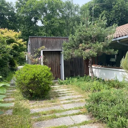 Exceptional Villa, Private Pool, Near Bordeaux Cestas