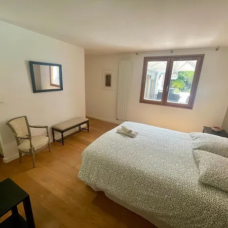 Exceptional Villa, Private Pool, Near Bordeaux Villa *