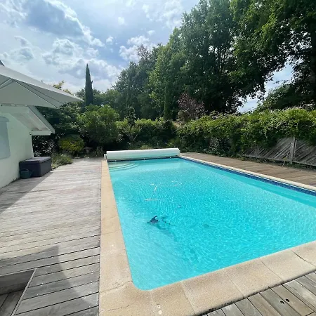 Exceptional Villa, Private Pool, Near Bordeaux